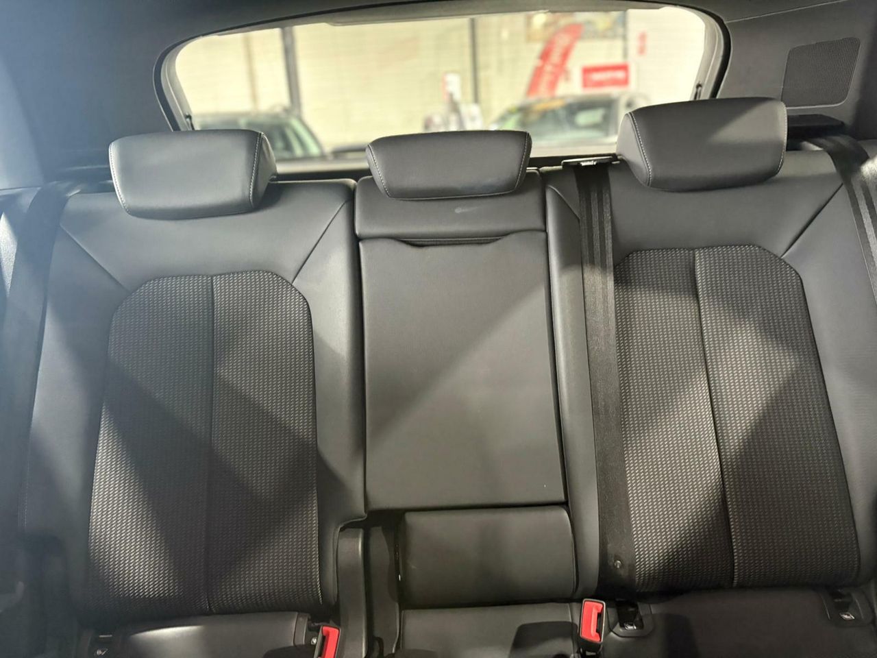 Audi Q3 S LINE 35 TFSI 110KW (150CV) S TRONIC GRIS DAYTONA (EFECTO PERLA) - Foto 2