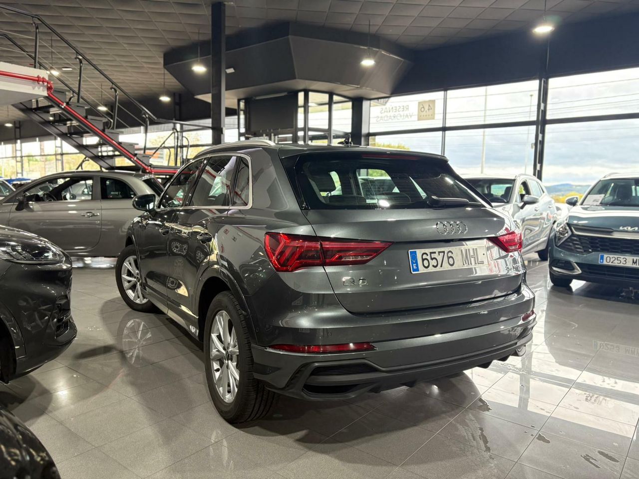 Audi Q3 S LINE 35 TFSI 110KW (150CV) S TRONIC GRIS DAYTONA (EFECTO PERLA) - Foto 2