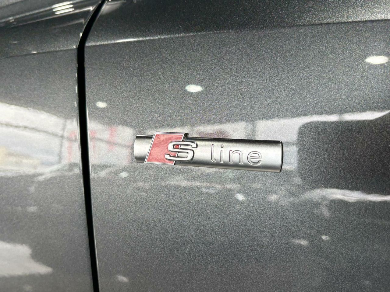 Audi Q3 S LINE 35 TFSI 110KW (150CV) S TRONIC GRIS DAYTONA (EFECTO PERLA) - Foto 2