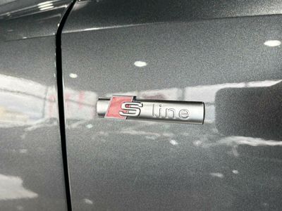 Audi Q3 S LINE 35 TFSI 110KW (150CV) S TRONIC GRIS DAYTONA (EFECTO PERLA)