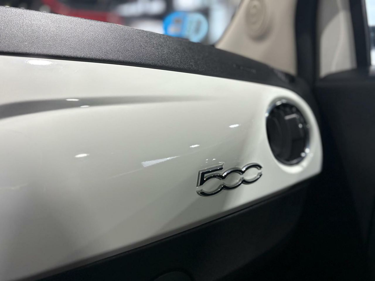 Fiat 500 MONOT	MONOTRIM 1.0 HYBRID 51KW (70 CV) LLANTAS DE ALEACIÓN DE 38CM (15