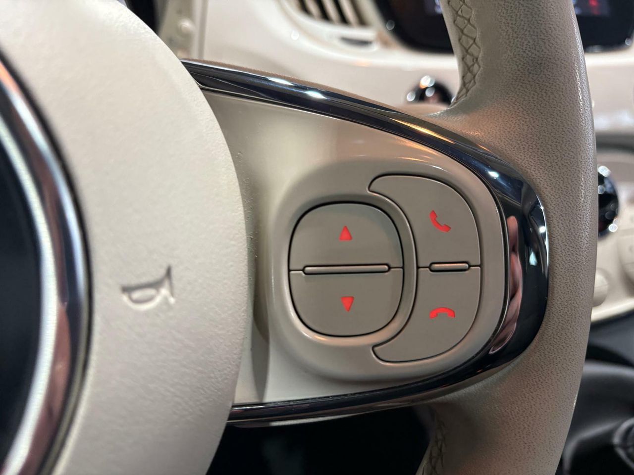 Fiat 500 MONOT	MONOTRIM 1.0 HYBRID 51KW (70 CV) LLANTAS DE ALEACIÓN DE 38CM (15