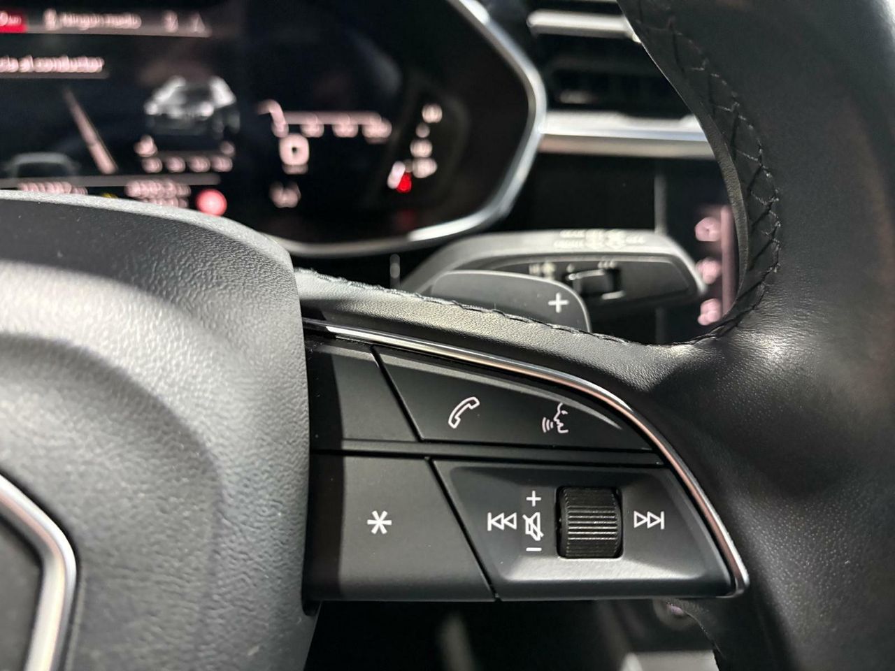 Audi Q3 ADVANCED 35 TFSI 110KW (150CV) S TRONIC NEGRO MITOS (METALIZADO) - Foto 2