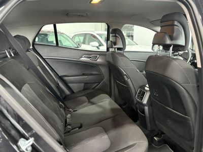 Kia Sportage 1.6 T-GDI HEV 158KW (215CV) DRIVE 4X2 BLACK PEARL (METALIZADO