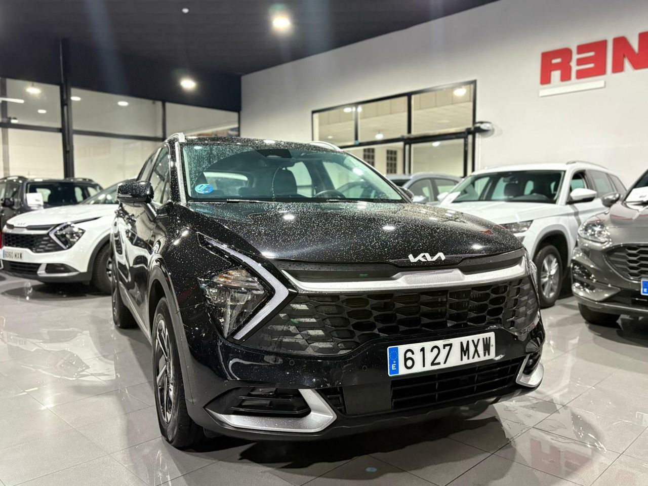 Kia Sportage 1.6 T-GDI HEV 158KW (215CV) DRIVE 4X2 BLACK PEARL (METALIZADO - Foto 2