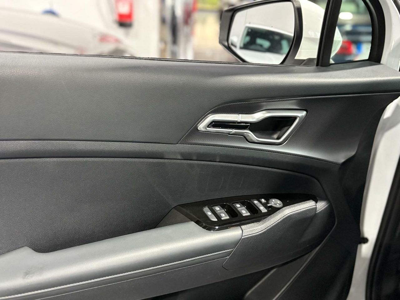 Kia Sportage 1.6 T-GDI HEV 158KW (215CV) DRIVE 4X2 BLACK PEARL (METALIZADO - Foto 2