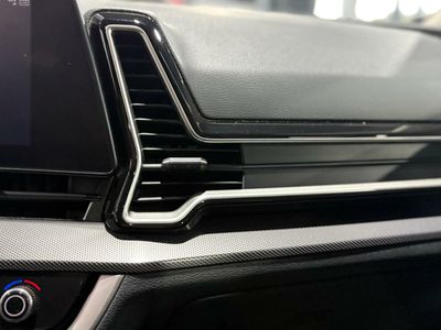 Kia Sportage 1.6 T-GDI HEV 158KW (215CV) DRIVE 4X2 BLACK PEARL (METALIZADO