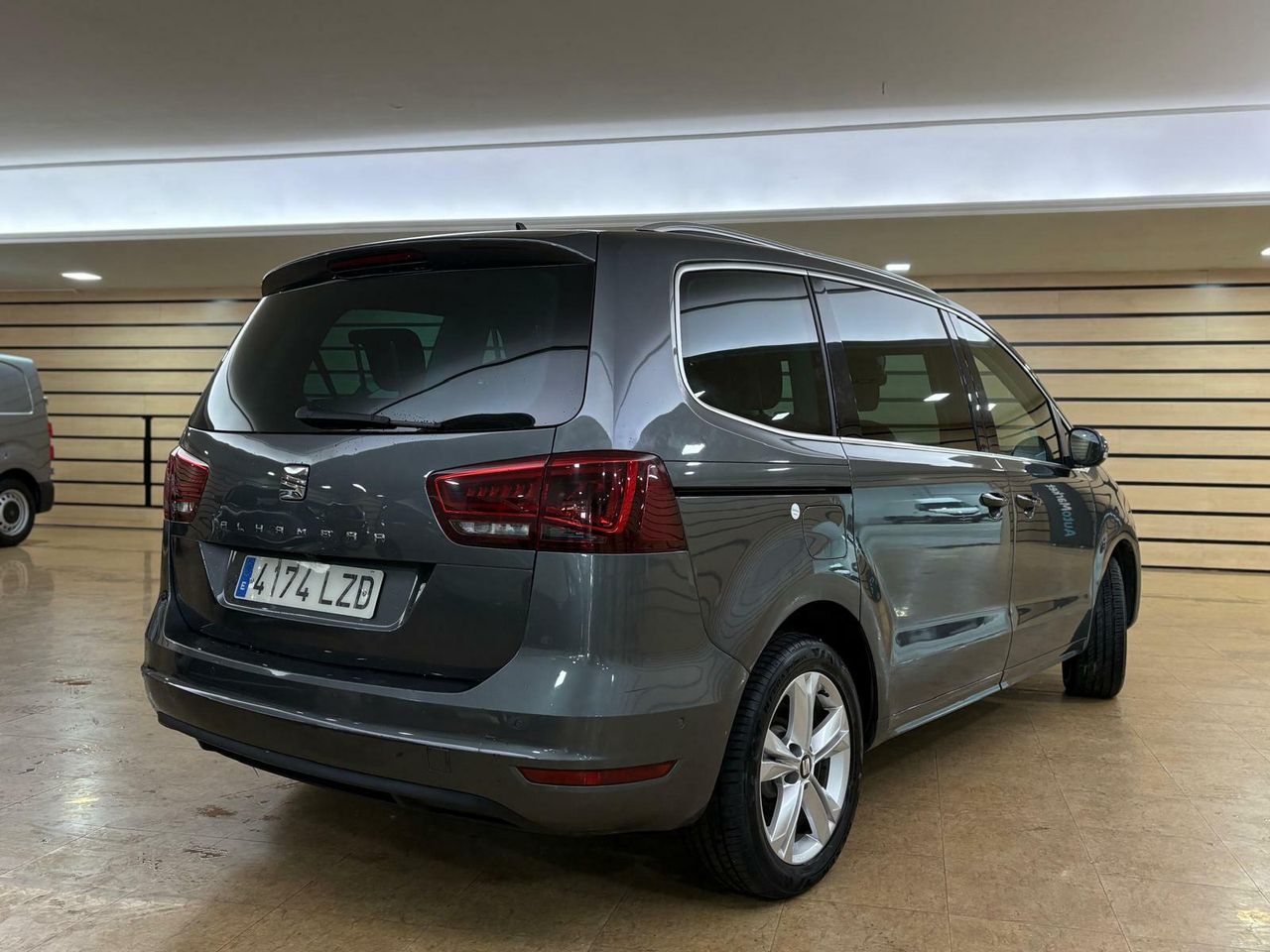 Seat Alhambra EXLGO	1.4 TSI 110KW DSG S/S EXCELLEN GO PUERTAS ELECTRICAS - Foto 2
