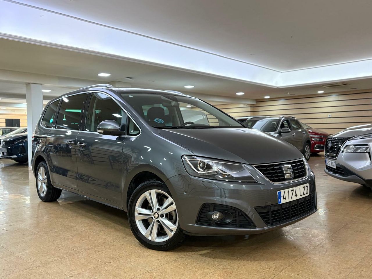 Seat Alhambra EXLGO	1.4 TSI 110KW DSG S/S EXCELLEN GO PUERTAS ELECTRICAS - Foto 2