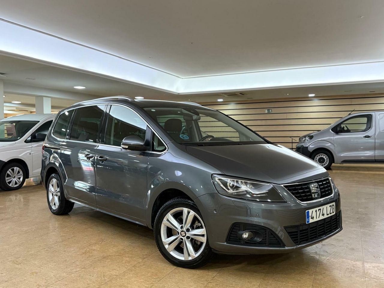 Seat Alhambra EXLGO	1.4 TSI 110KW DSG S/S EXCELLEN GO PUERTAS ELECTRICAS - Foto 2