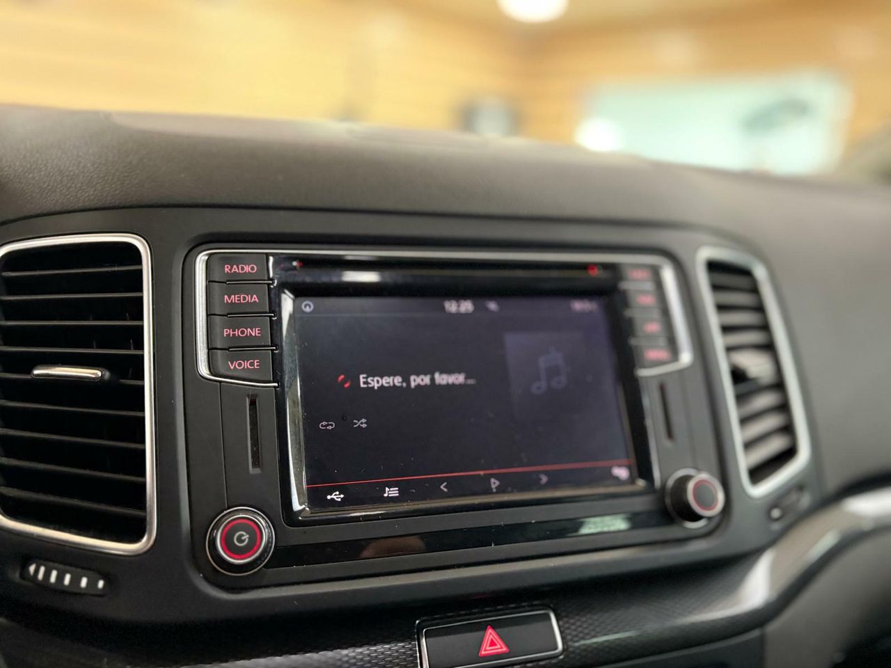 Seat Alhambra EXLGO	1.4 TSI 110KW DSG S/S EXCELLEN GO PUERTAS ELECTRICAS - Foto 2