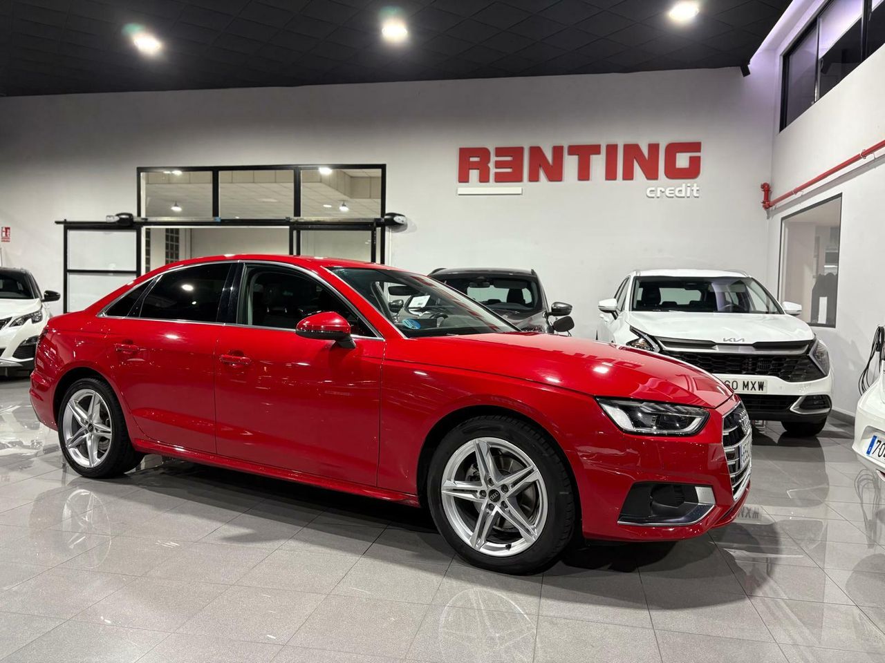 Audi A4 ADVANCED 30 TDI 100KW (136CV) S TRONIC ROJO TANGO (METALIZADO - Foto 2