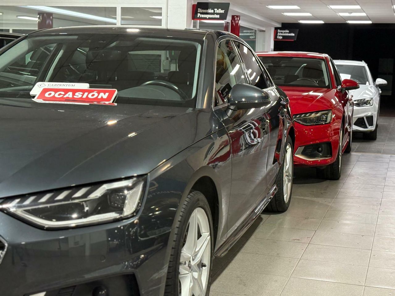 Audi A4 ADVANCED 30 TDI 100KW (136CV) S TRONIC ROJO TANGO (METALIZADO - Foto 2