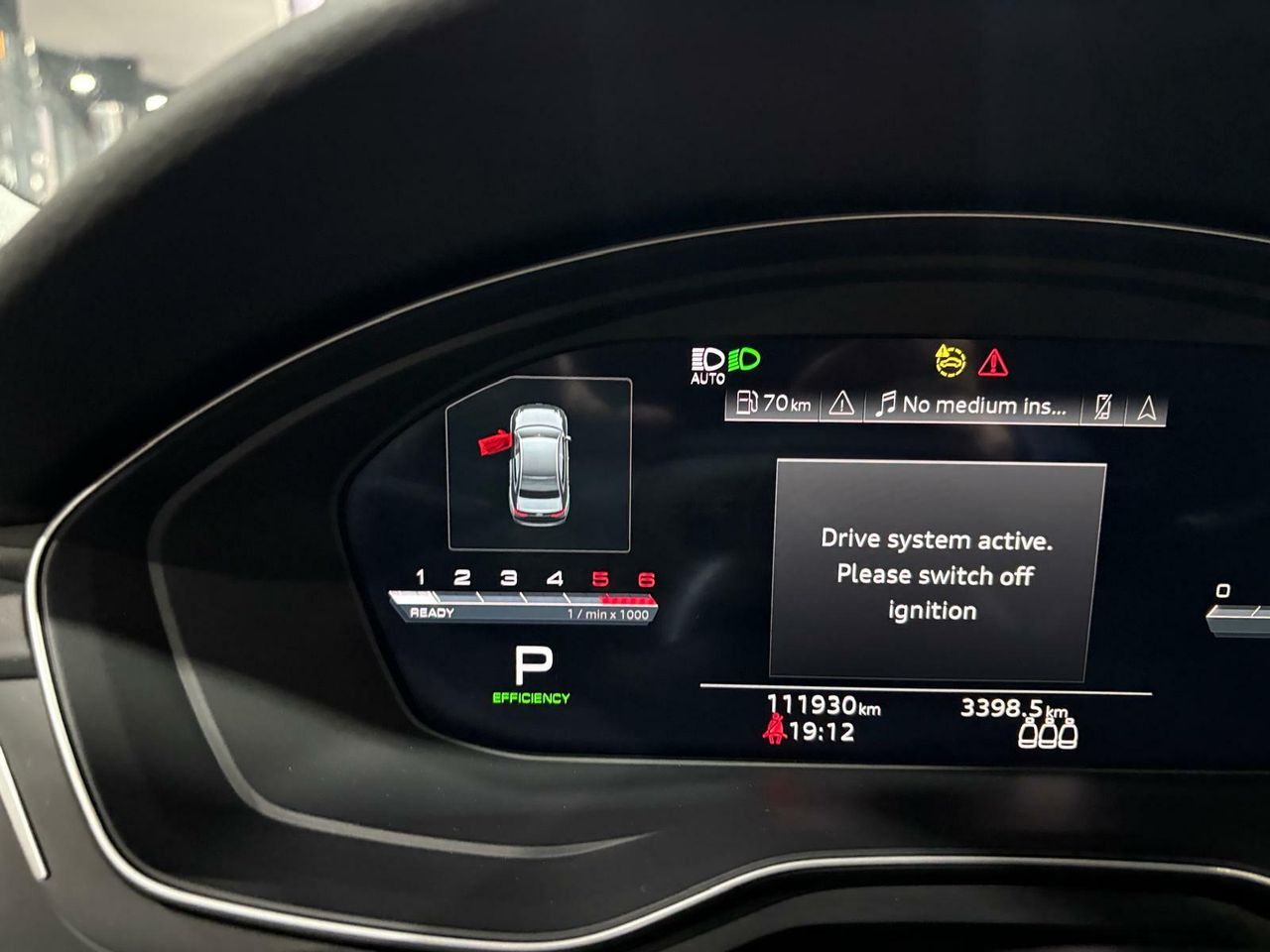 Audi A4 ADVANCED 30 TDI 100KW (136CV) S TRONIC ROJO TANGO (METALIZADO - Foto 2