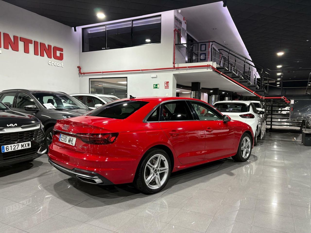 Audi A4 ADVANCED 30 TDI 100KW (136CV) S TRONIC ROJO TANGO (METALIZADO - Foto 2