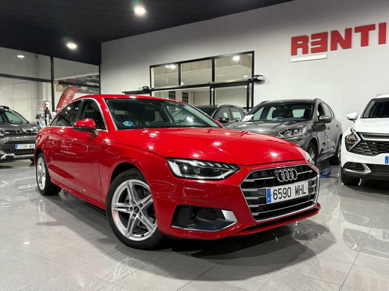 Audi A4 ADVANCED 30 TDI 100KW (136CV) S TRONIC ROJO TANGO (METALIZADO - Foto 2