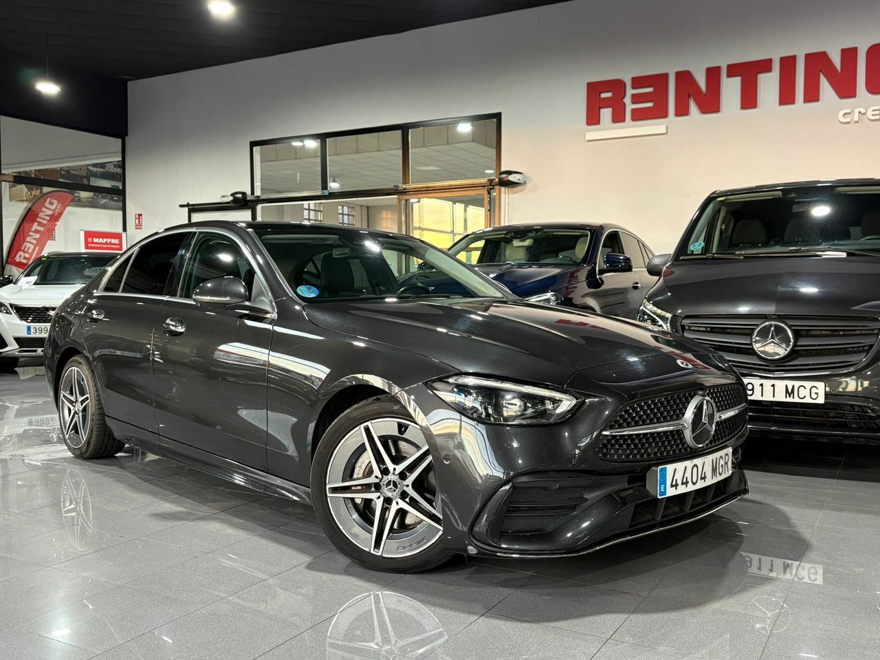 Mercedes Clase C C 200 D AMG Line Premium Plus ROJO PATAGONIA METALIZADO (DESIGNO - Foto 2