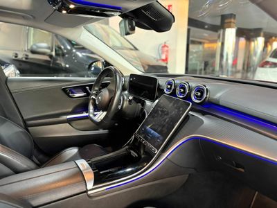 Mercedes Clase C C 200 D AMG Line Premium Plus ROJO PATAGONIA METALIZADO (DESIGNO