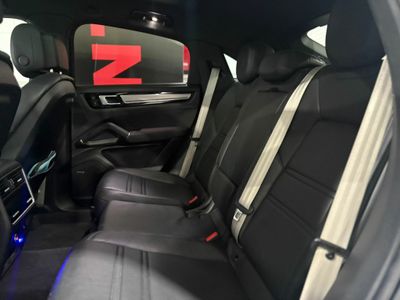 Porsche Cayenne Coupé E-Hybrid Platinum Edition 