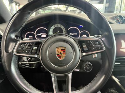 Porsche Cayenne Coupé E-Hybrid Platinum Edition 