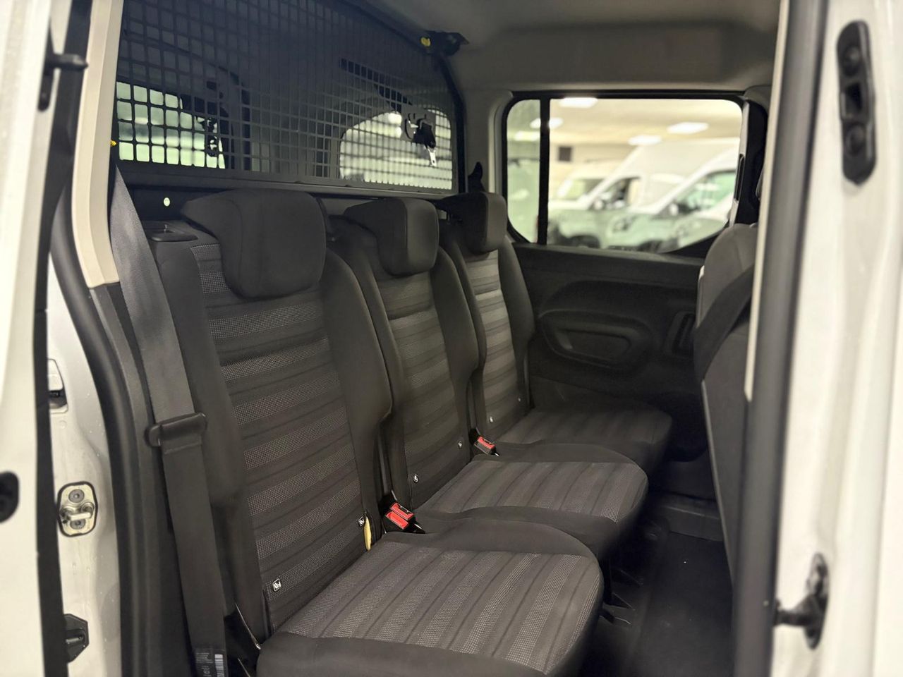 Opel Combo 1.5 TD 75KW LIFE BUSINESS EDITION PLUS L1 N1 102cv COMBI 5 PLAZAS - Foto 2