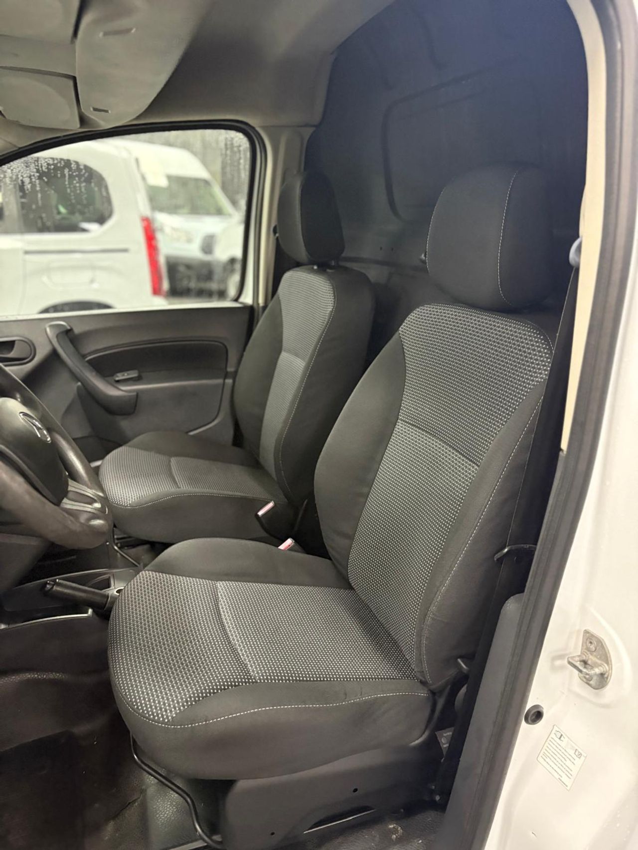 Opel Combo 1.5 TD 75KW LIFE BUSINESS EDITION PLUS L1 N1 102cv COMBI 5 PLAZAS - Foto 2