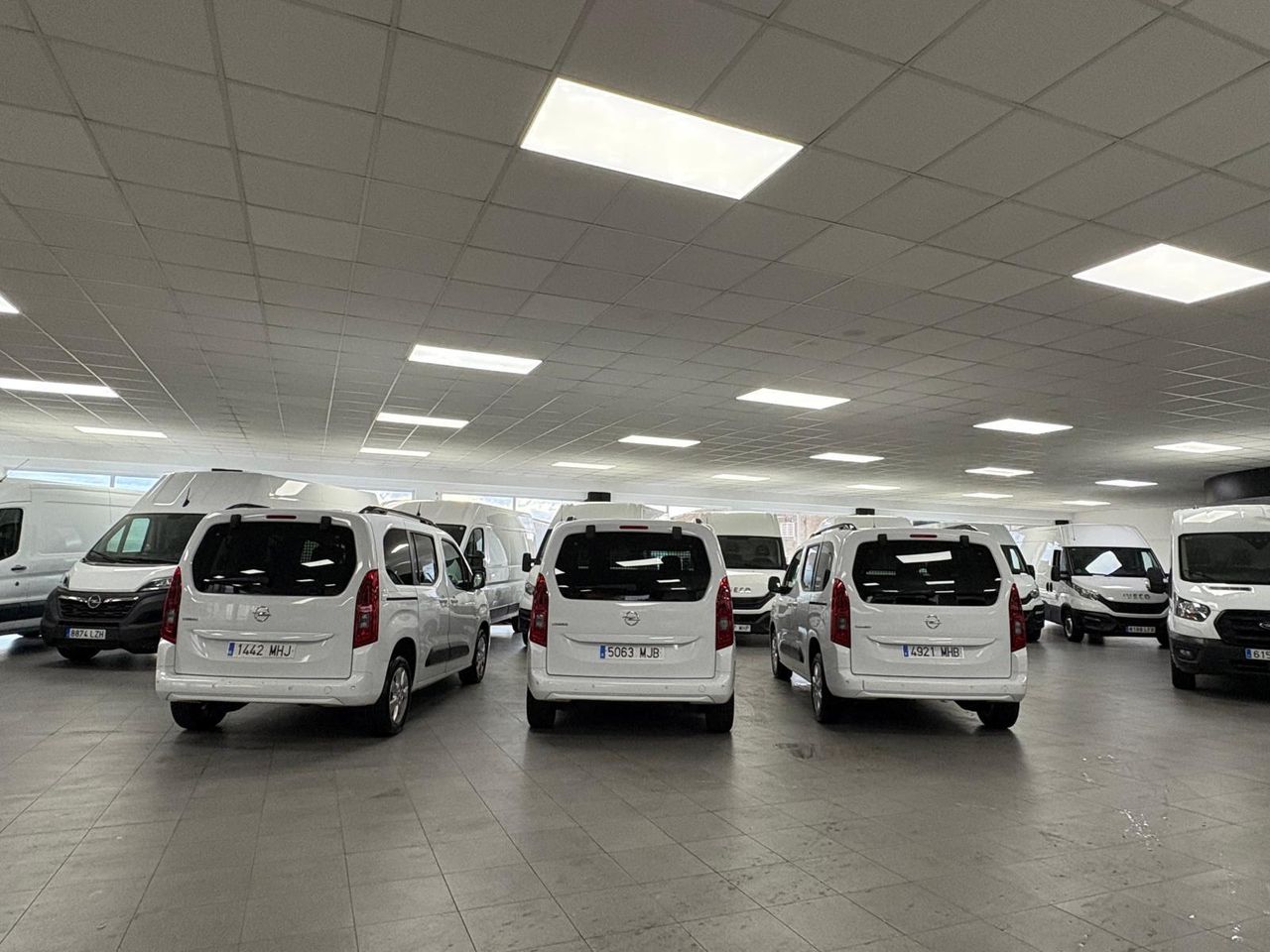 Opel Combo 1.5 TD 75KW LIFE BUSINESS EDITION PLUS L1 N1 102cv COMBI 5 PLAZAS - Foto 2