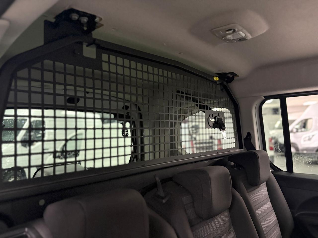 Opel Combo 1.5 TD 75KW LIFE BUSINESS EDITION PLUS L1 N1 102cv COMBI 5 PLAZAS - Foto 2