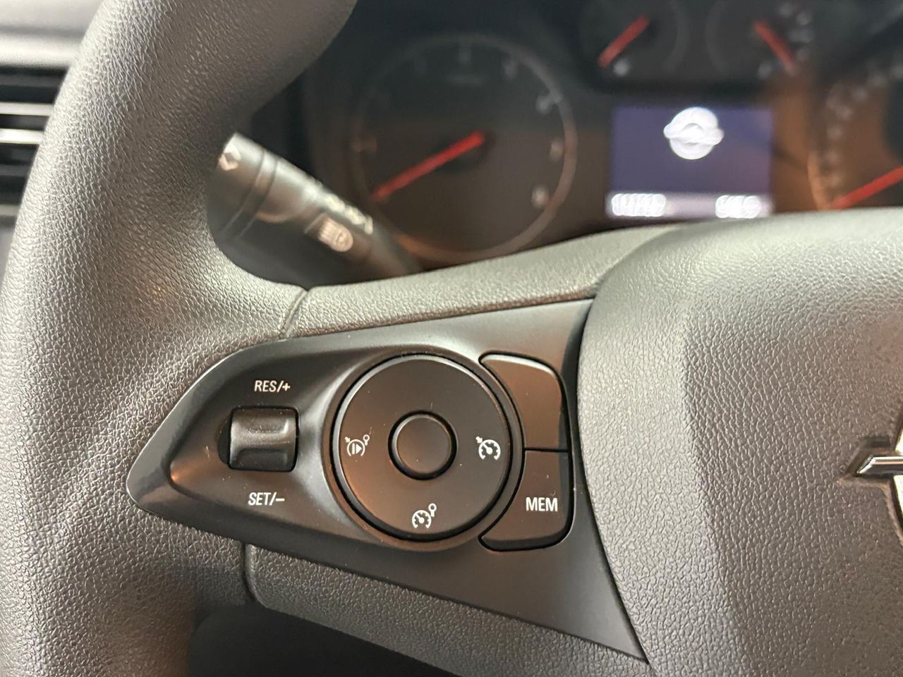 Opel Combo 1.5 TD 75KW LIFE BUSINESS EDITION PLUS L1 N1 102cv COMBI 5 PLAZAS - Foto 2