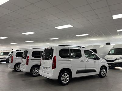 Opel Combo 1.5 TD 75KW LIFE BUSINESS EDITION PLUS L1 N1 102cv COMBI 5 PLAZAS