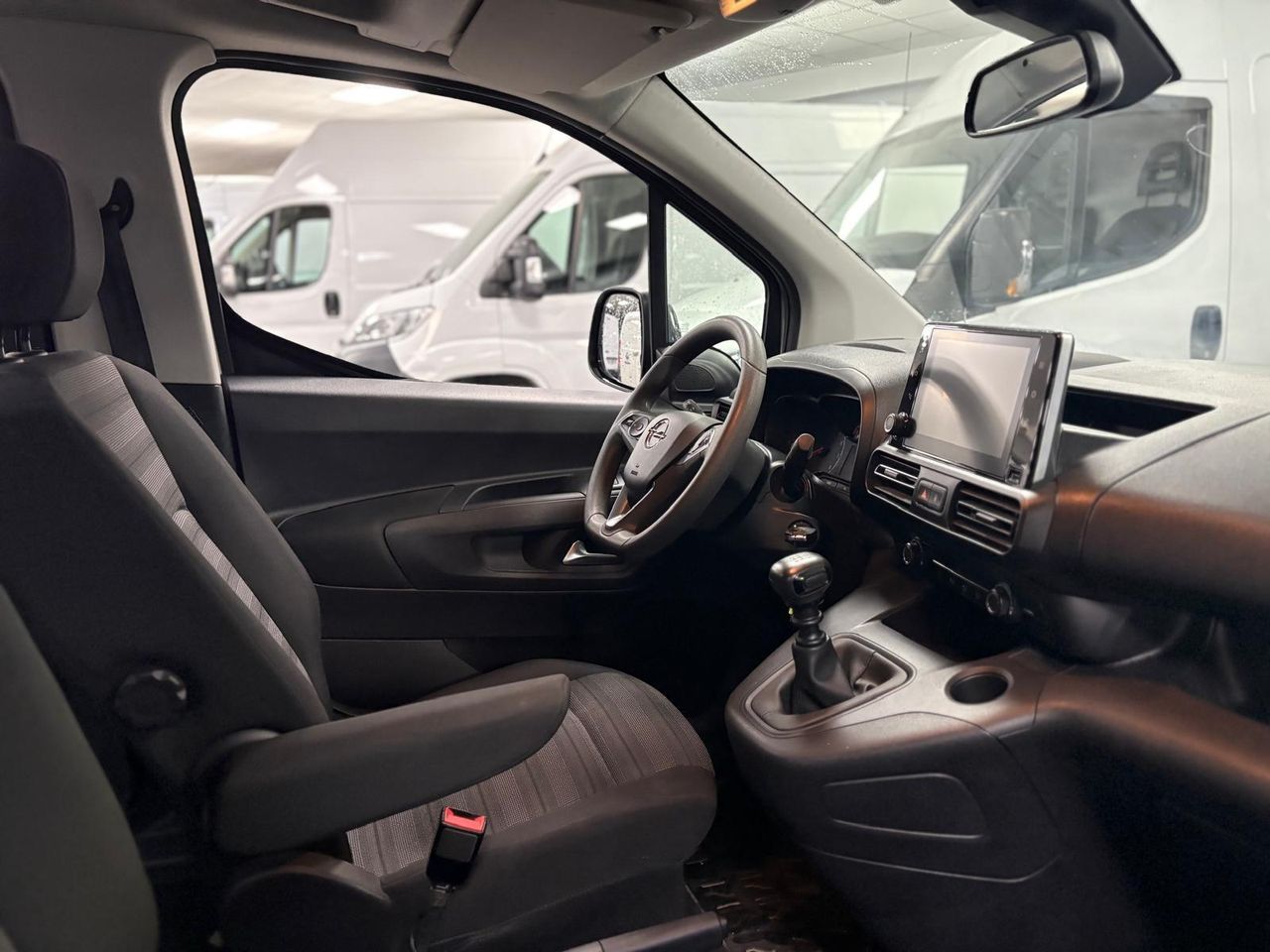 Opel Combo 1.5 TD 75KW LIFE BUSINESS EDITION PLUS L1 N1 102cv COMBI 5 PLAZAS - Foto 2