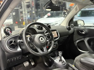 Smart smart SMART Brabus fortwo cabrio electric drive Smart BRABUS  EQ fortwo Ushuaïa Limited Edition Cabrio (087/100) – Edición Exclusiva Numerada