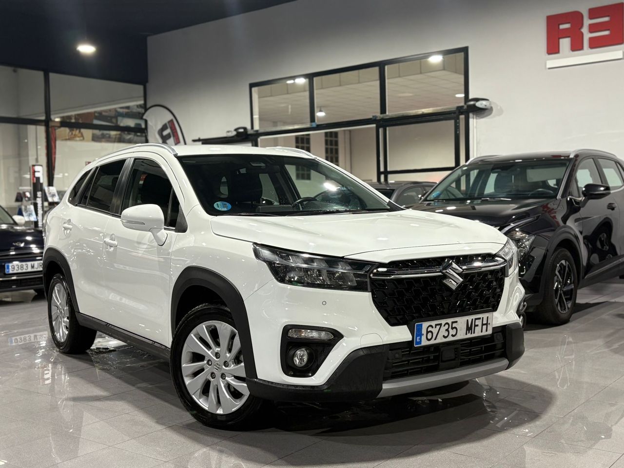 Suzuki SCross S2	1.4T S2 4WD MILD HYBRID 4X4 - Foto 2