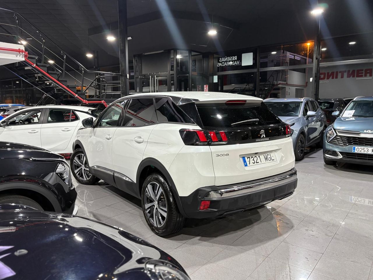 Peugeot 3008 1.2 PURETECH 96KW S&S ALLURE PACK FAROS TRASEROS FASE 1 - Foto 2