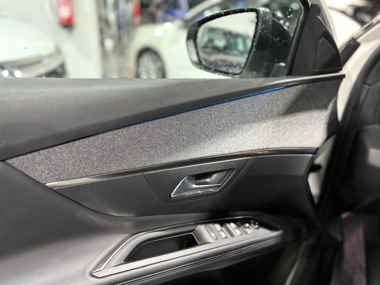 Peugeot 3008 1.2 PURETECH 96KW S&S ALLURE PACK FAROS TRASEROS FASE 1 - Foto 2