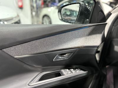 Peugeot 3008 1.2 PURETECH 96KW S&S ALLURE PACK FAROS TRASEROS FASE 1