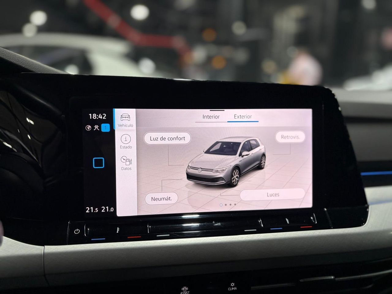 Volkswagen Golf Life 1.5 eTSI DSG  - Foto 2