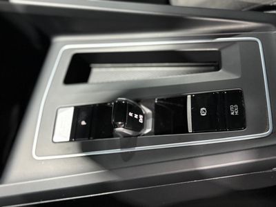 Volkswagen Golf Life 1.5 eTSI DSG 