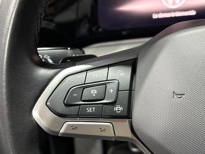 Volkswagen Golf Life 1.5 eTSI DSG 