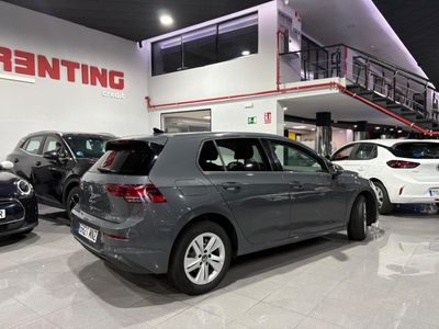 Volkswagen Golf Life 1.5 eTSI DSG 