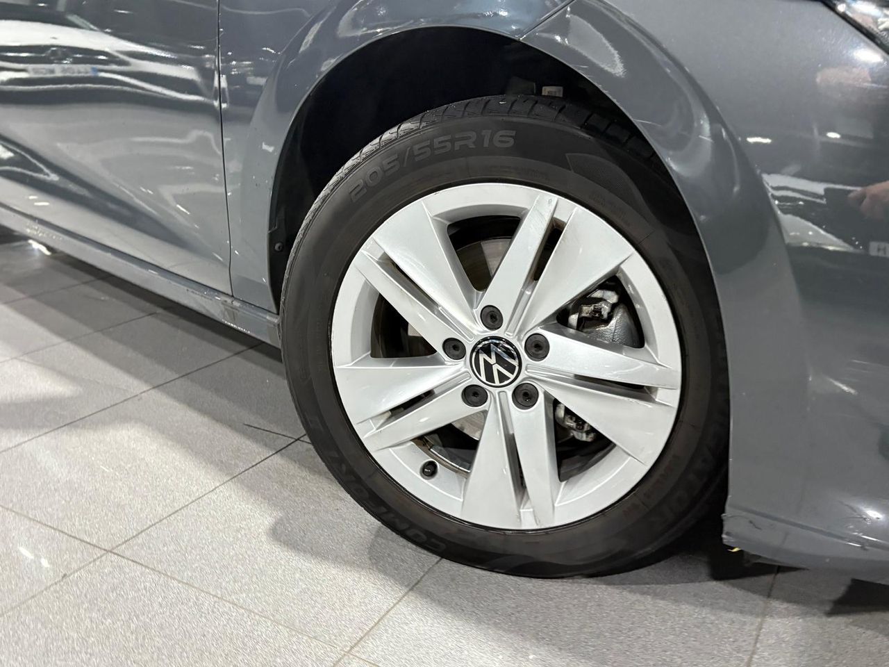 Volkswagen Golf Life 1.5 eTSI DSG  - Foto 2