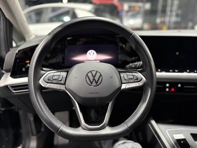 Volkswagen Golf Life 1.5 eTSI DSG 