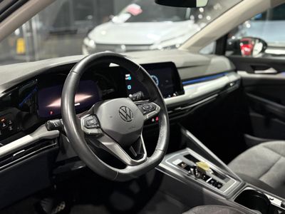 Volkswagen Golf Life 1.5 eTSI DSG 