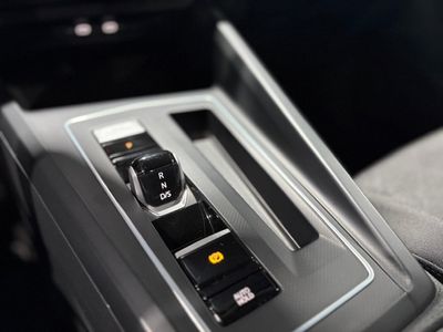 Volkswagen Golf Life 1.5 eTSI DSG 