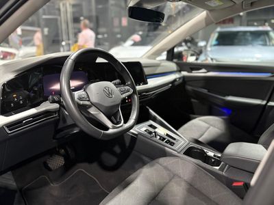 Volkswagen Golf Life 1.5 eTSI DSG 