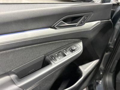 Volkswagen Golf Life 1.5 eTSI DSG 