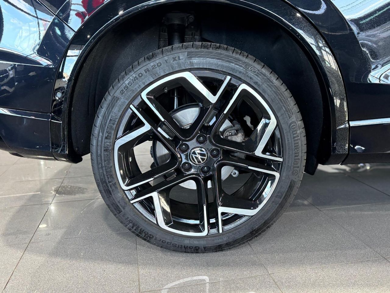 Volkswagen Tiguan R-Line 2.0 TDI 142kW (193CV) DSG 4Motion  - Foto 2