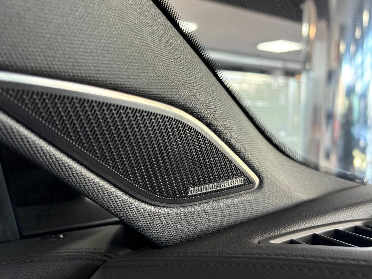 Volkswagen Tiguan R-Line 2.0 TDI 142kW (193CV) DSG 4Motion  - Foto 2