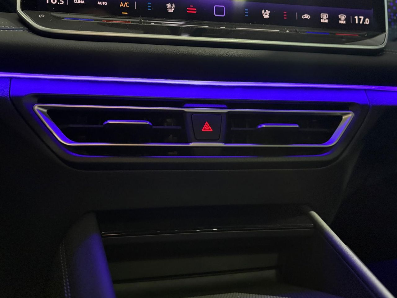 Volkswagen Tiguan R-Line 2.0 TDI 142kW (193CV) DSG 4Motion  - Foto 2