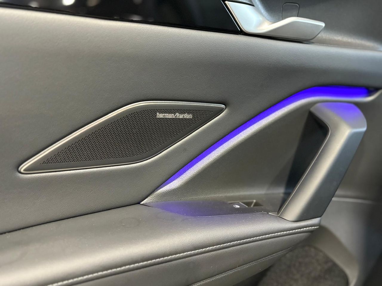 Volkswagen Tiguan R-Line 2.0 TDI 142kW (193CV) DSG 4Motion  - Foto 2